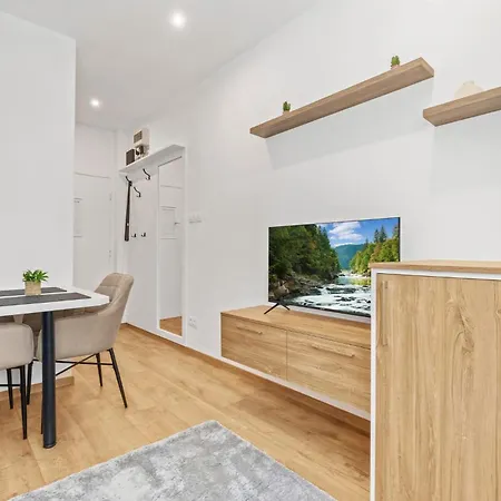 Ah Belehradska Apartment Bratislava